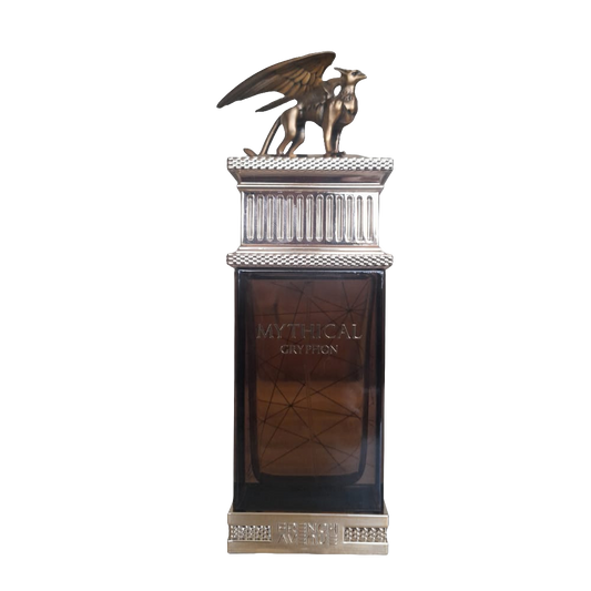 Mythical Gryphon de French Avenue